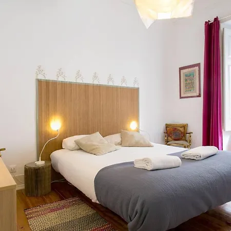 Principe Real Cool And Artistic 3 Bedrooms Flat! Lisbon