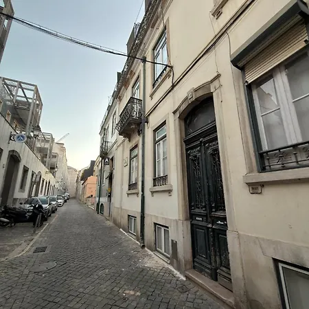 Principe Real 3 Bdr And Great Wi-Fi! דירה