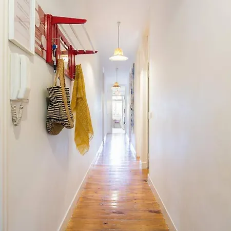 Appartamento Principe Real Cool And Artistic 3 Bedrooms Flat! Lisbona