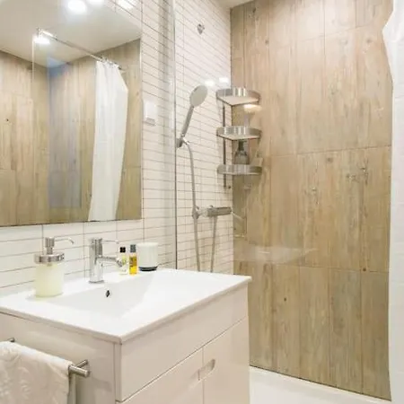 Apartmán Principe Real Cool And Artistic 3 Bedrooms Flat! *