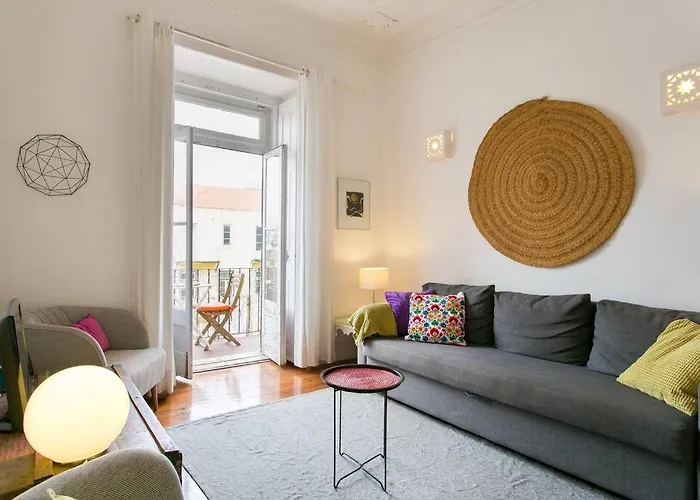 Principe Real Cool And Artistic 3 Bedrooms Flat! Апартаменты *