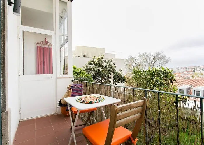Principe Real Cool And Artistic 3 Bedrooms Flat! Апартаменты
