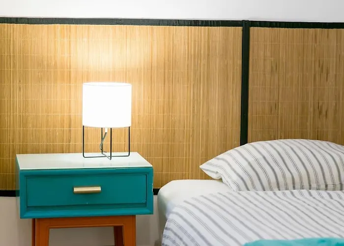 Principe Real Cool And Artistic 3 Bedrooms Flat! Апартаменты *