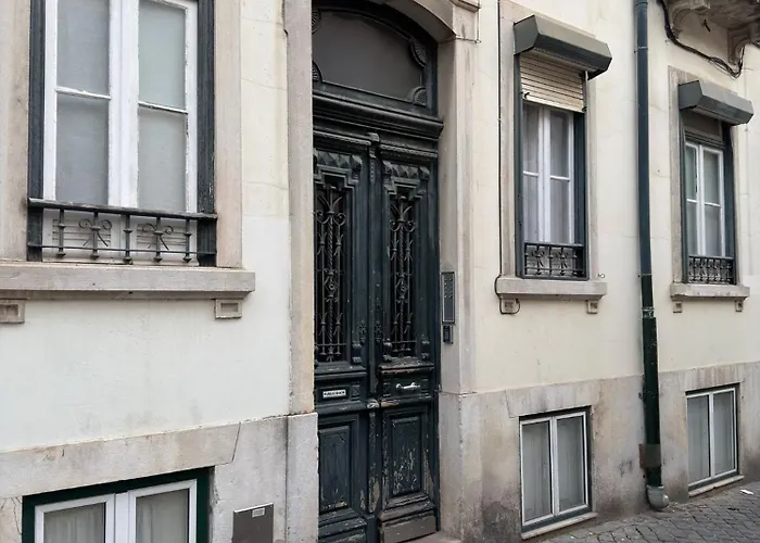 Principe Real Cool And Artistic 3 Bedrooms Flat! Апартаменты *